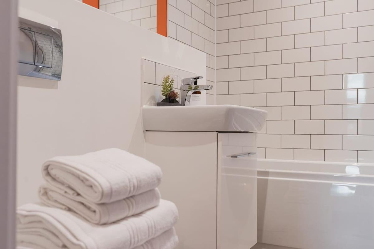 Stayzeni, Hardwick House Derby 2 Bed Apartment Екстериор снимка